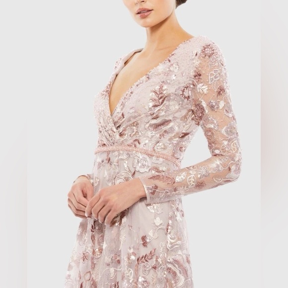 Mac Duggal Embellished V Neck Illusion Long Sleeve A Line Gown Size 16. - Picture 4 of 12